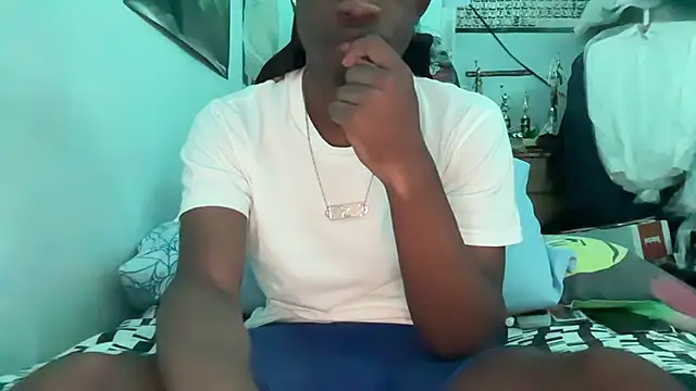 Snapshot of jay_secxret chatting on June 24, 6:12 am jay secxret online show from June 24, 6:12 am