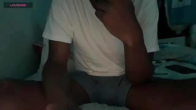 Snapshot of jay_secxret chatting on July 27, 6:31 am jay secxret online show from July 27, 6:31 am