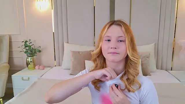 AmeliRoyse online show from May 24, 5:18 pm