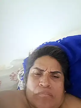 Milena Foox online show from November 9, 10:30 pm