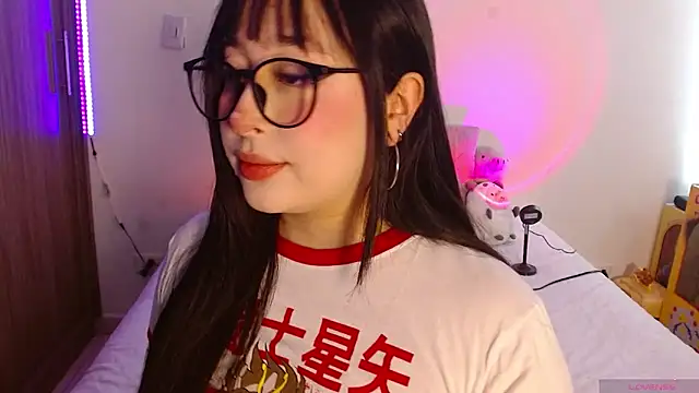 Oliviargf online show from March 20, 12:21 pm