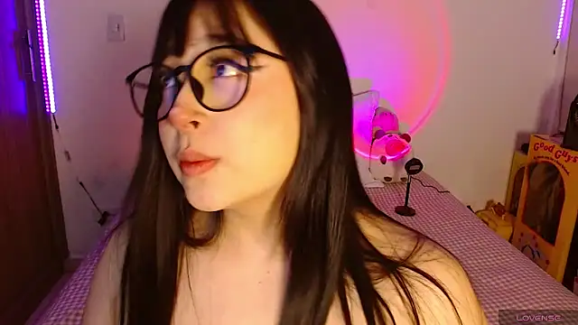 Oliviargf online show from April 14, 12:27 am