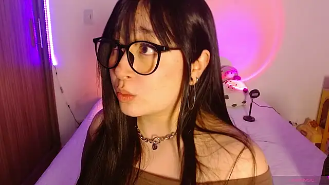 Snapshot of Oliviargf chatting on May 16, 2:30 am Oliviargf online show from May 16, 2:30 am