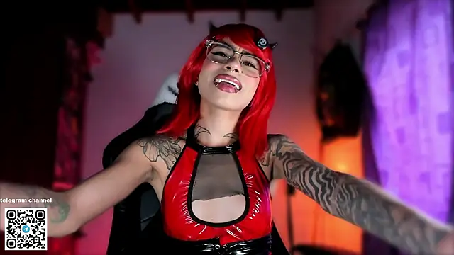 sofiafenty online show from February 4, 6:58 pm