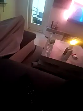 Berlin030000 online show from March 6, 5:46 am