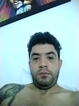 Snapshot of Andriofilit chatting on March 12, 3:23 am Andriofilit online show from March 12, 3:23 am