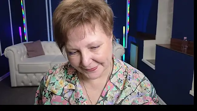 Snapshot of Kira_Kenet chatting on March 17, 5:49 pm Kira Kenet online show from March 17, 5:49 pm