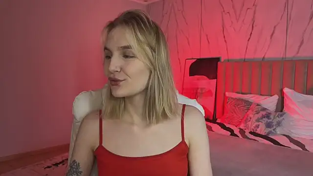  Vikky Moon  online show from April 17, 12:57 am