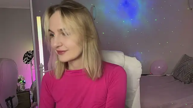  Vikky Moon  online show from May 29, 12:52 am