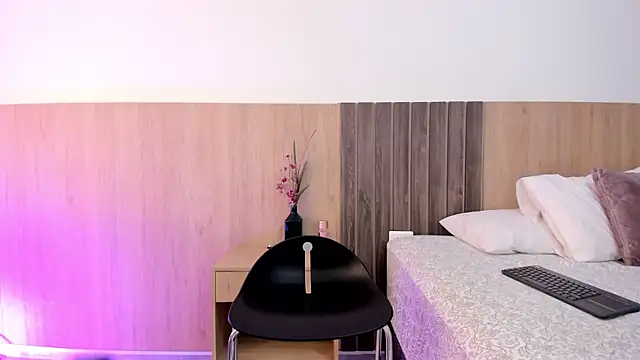 Snapshot of _SamantaGomez chatting on September 13, 7:57 pm SamantaGomez online show from September 13, 7:57 pm