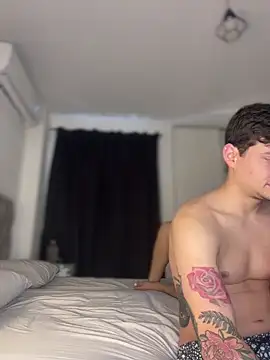 CarinaRose online show from March 30, 9:05 pm