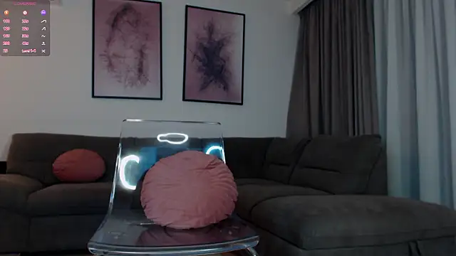 reinakylie online show from February 12, 2:17 am