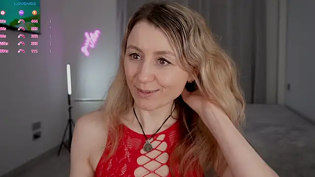   Milana     online show from April 13, 2:55 pm