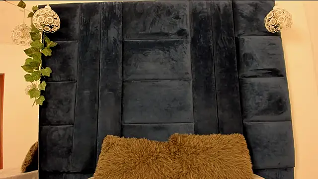 Snapshot of Samantha-Harpper chatting on March 14, 7:37 am Samantha-Harpper online show from March 14, 7:37 am