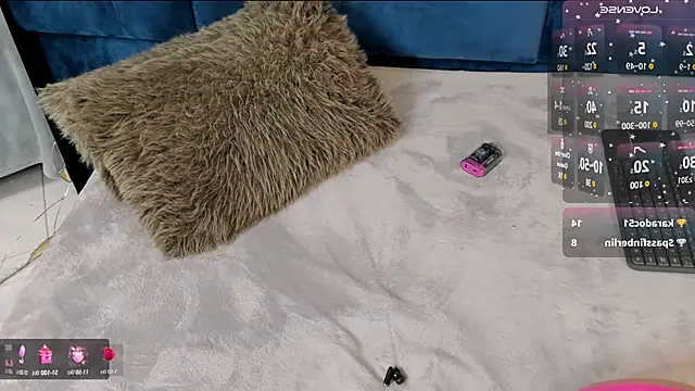 Snapshot of Samantha-Harpper chatting on March 15, 7:42 am Samantha-Harpper online show from March 15, 7:42 am