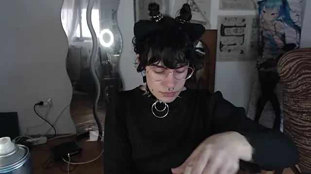 Snapshot of PainPrince69 chatting on March 24, 6:07 am PainPrince69 online show from March 24, 6:07 am