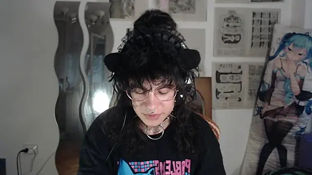 Snapshot of PainPrince69 chatting on May 20, 3:24 am PainPrince69 online show from May 20, 3:24 am