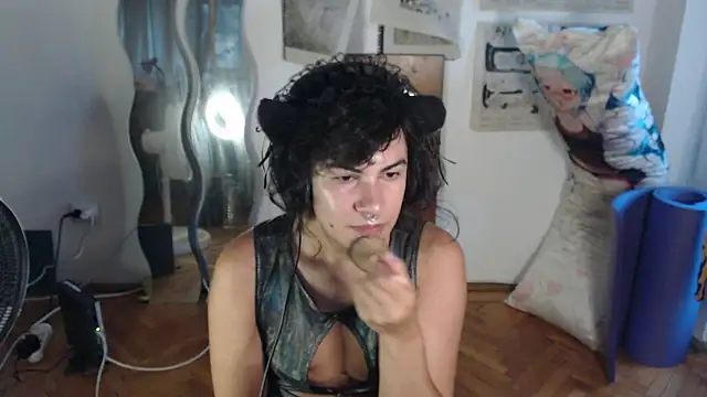 Snapshot of PainPrince69 chatting on July 3, 3:13 am PainPrince69 online show from July 3, 3:13 am