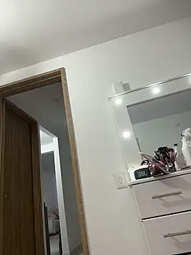 Snapshot of AlesiaCooper chatting on February 19, 11:56 pm AlesiaCooper online show from February 19, 11:56 pm