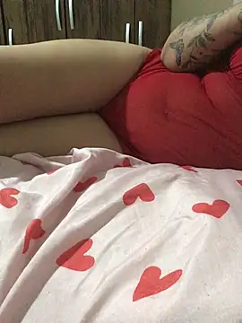 babyluzzy online show from February 12, 1:00 am