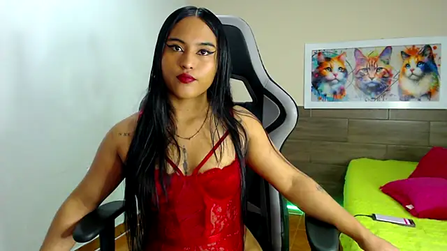 Snapshot of bella_warzon chatting on July 5, 4:07 am bella warzon online show from July 5, 4:07 am