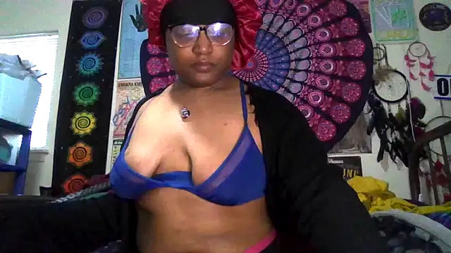 GardeniaFields online show from March 9, 10:25 pm