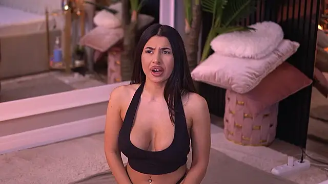 TanyaVonDe online show from March 16, 5:50 pm