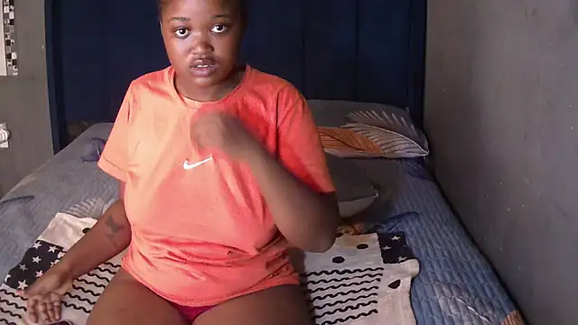 SexyShybarbie online show from April 6, 4:57 am