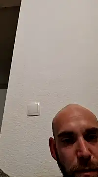 Snapshot of Smokeym123 chatting on March 13, 2:38 am Smokeym123 online show from March 13, 2:38 am