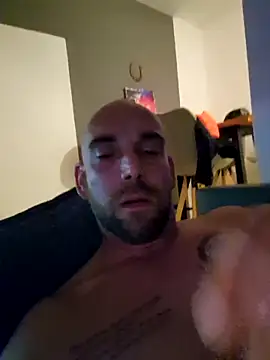 Snapshot of Smokeym123 chatting on September 13, 9:14 pm Smokeym123 online show from September 13, 9:14 pm