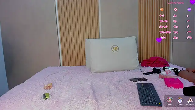 Snapshot of stephany_summer chatting on October 29, 3:42 am stephany summer online show from October 29, 3:42 am