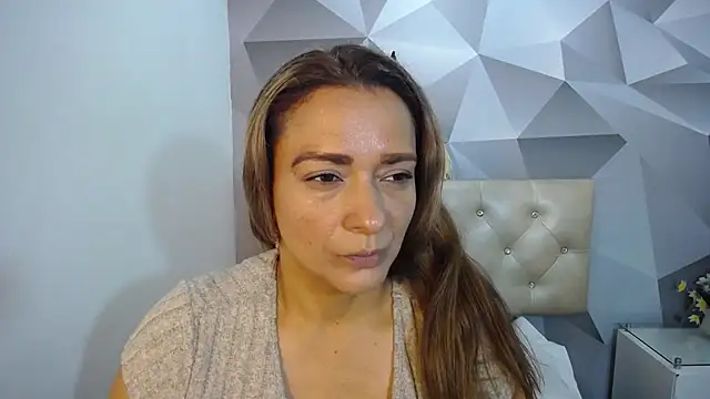 Snapshot of Milf-Prettyboobs chatting on October 29, 6:31 pm Milf-Prettyboobs online show from October 29, 6:31 pm