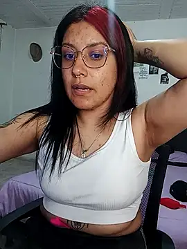 Snapshot of DaniPoison chatting on February 10, 12:26 am DaniPoison online show from February 10, 12:26 am