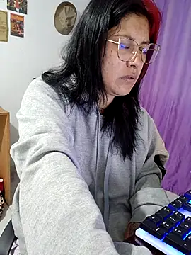 Snapshot of DaniPoison chatting on March 16, 1:37 pm DaniPoison online show from March 16, 1:37 pm