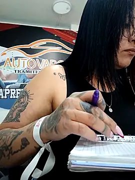 Snapshot of DaniPoison chatting on March 20, 2:44 pm DaniPoison online show from March 20, 2:44 pm