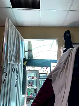 Snapshot of val_zx chatting on September 16, 5:14 pm val zx online show from September 16, 5:14 pm