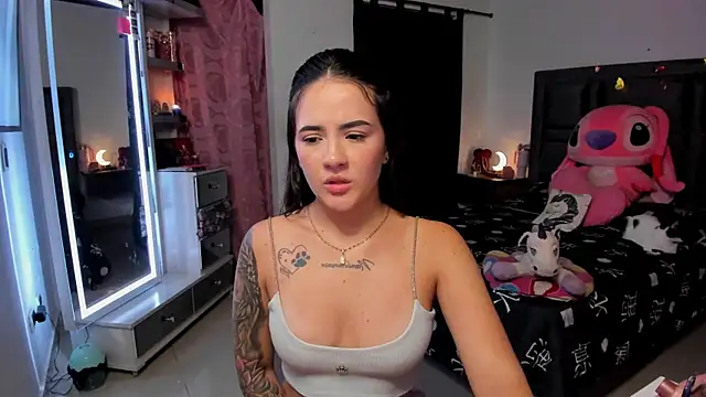 Paulet Johnson online show from April 7, 6:47 am