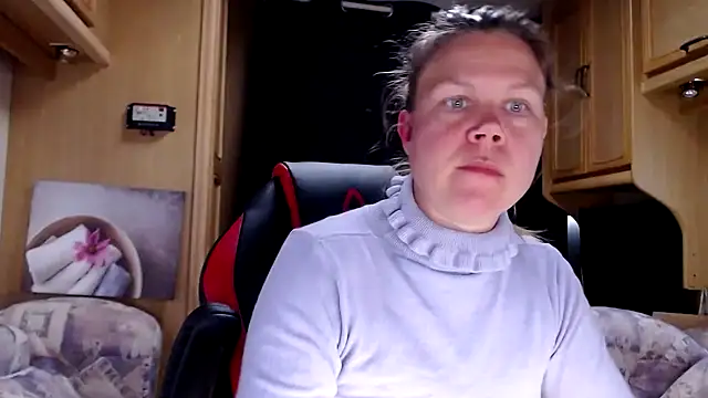 CallMeMaria online show from January 11, 1:53 pm