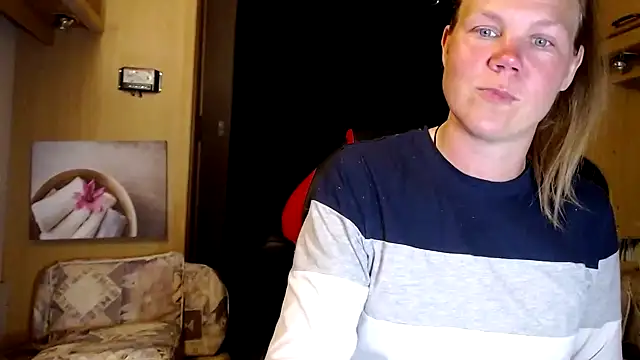 CallMeMaria online show from January 15, 8:05 pm