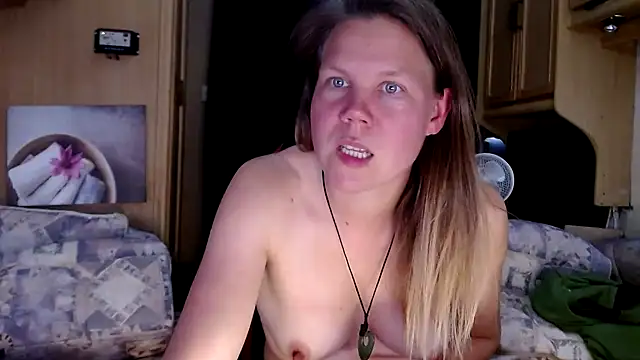 CallMeMaria online show from January 17, 5:08 pm