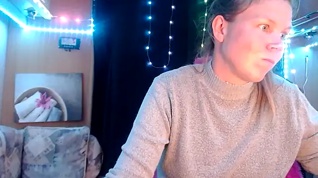 CallMeMaria online show from February 21, 4:48 pm