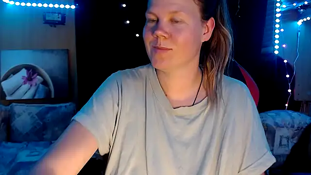 CallMeMaria online show from February 28, 4:31 pm