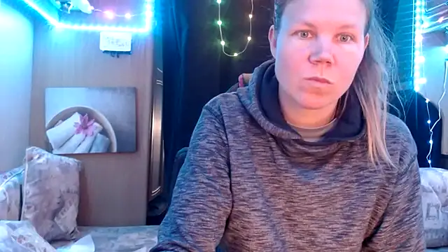 CallMeMaria online show from March 14, 10:07 am