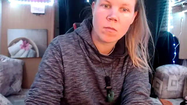 CallMeMaria online show from March 14, 2:30 pm