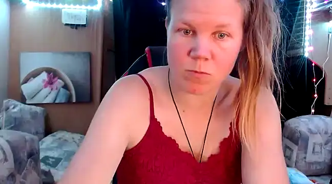 CallMeMaria online show from March 15, 3:37 pm