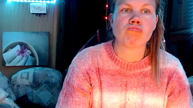 CallMeMaria online show from March 19, 7:38 pm