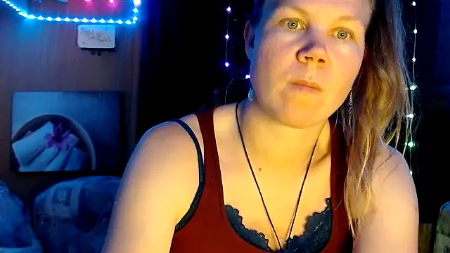 CallMeMaria online show from March 20, 8:08 pm