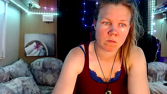 CallMeMaria online show from March 21, 11:44 am