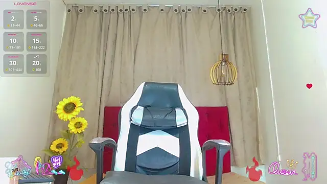 Snapshot of alexsandra_kiss chatting on February 10, 11:25 am alexsandra kiss online show from February 10, 11:25 am