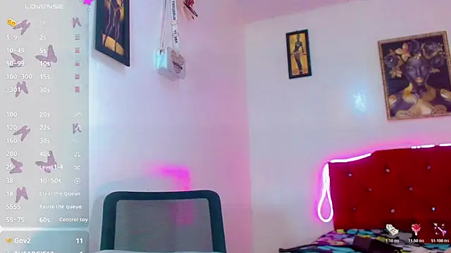 Snapshot of alexsandra_kiss chatting on February 14, 11:07 am alexsandra kiss online show from February 14, 11:07 am